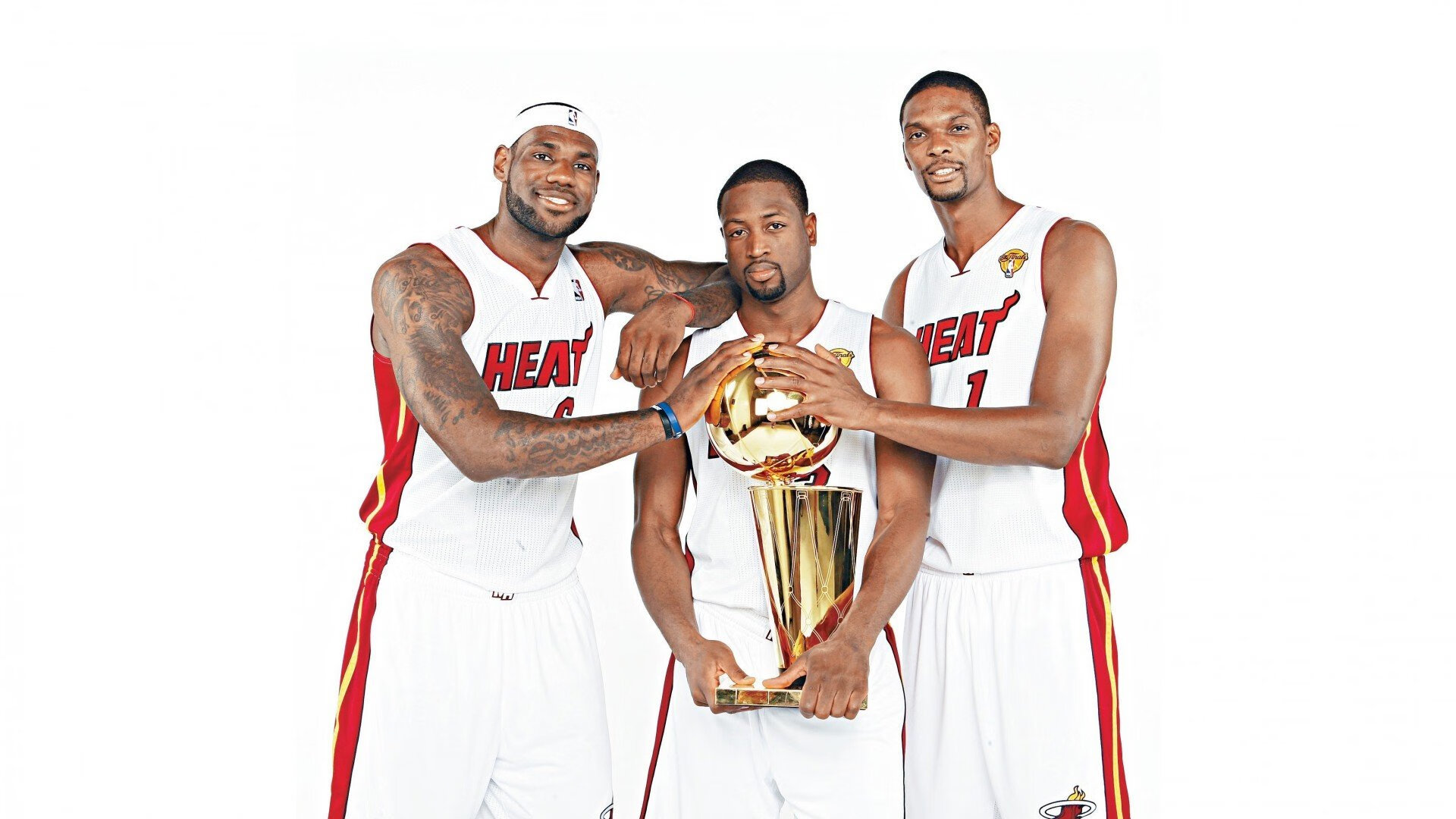 湖人组织老带新小组提升队内协作氛围，老队员带新队员